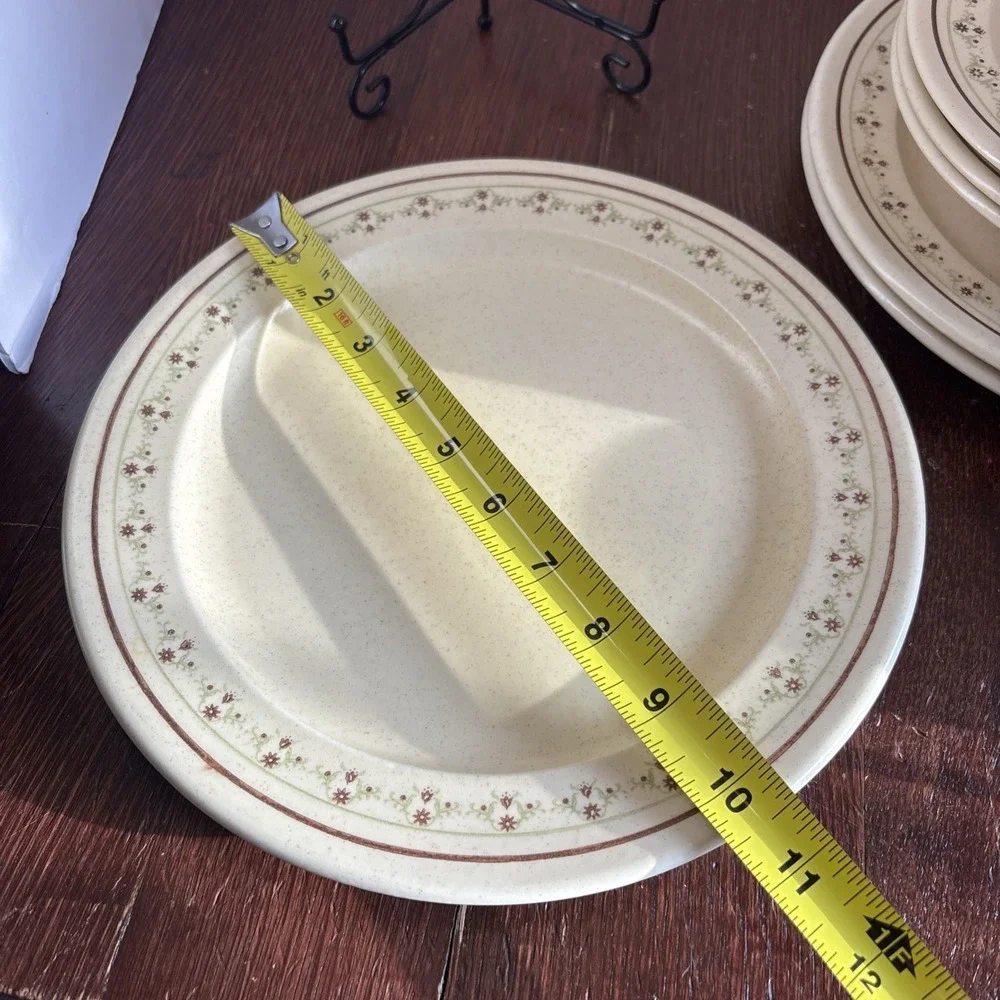Unbranded vintage stoneware